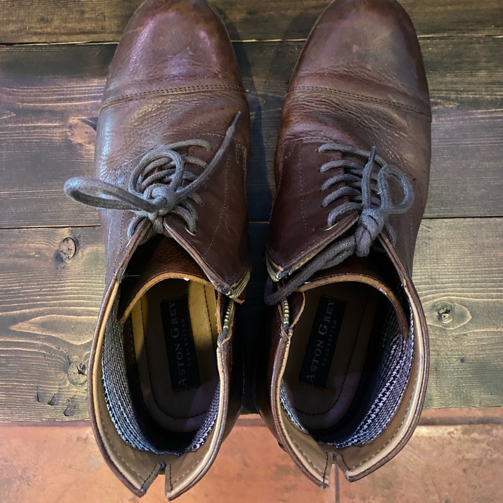 Aston Grey Boots